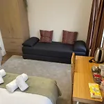Caledonian Spacious Apartments