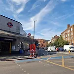 Comfortable 2 Bedrooms Flat In Oval Central London