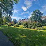 Comfortable 2 Bedrooms Flat In Oval Central London