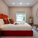 Impressive 5Beds House In South Kensington