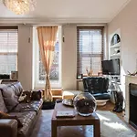 Stylish 1-Bed With A Roof Terrace