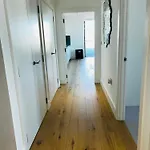 Luxury Sea View Two Bed Penthouse In Battersea