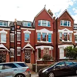 Modern And Bright Highgate Gem