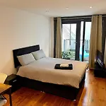 1 Bedrooom Flat Located Angel Zone 1 London