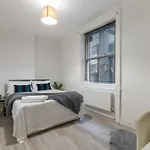Cozy City Retreat With 4 Bedrooms For Up To 10 Guests
