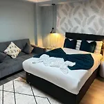 Edgware Road Comfortable Studio Apartment