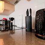 Stunning 2 Bedroom Riverside Apartment
