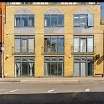 Tai Deluxe Suites