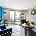 Luxury Notting Hill On Canal In City Of Westminster Trendy Massive