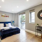 Luxury Notting Hill On Canal In City Of Westminster Trendy Massive
