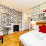 Marvellous Flat In Earls Court