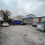 Cool Warehouse Conversion Apt In Chiswick London