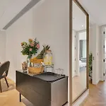 Guest Favourite Apartment At Battersea Power Station Close To Chelsea London