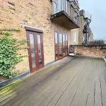 Kensington Premium Three Bed Suites