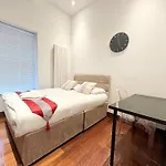 Kensington Premium Three Bed Suites