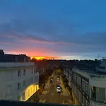 Double Room In London Penthouse