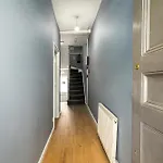 Beautiful House New Refurbished