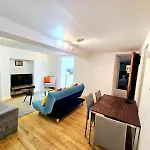 Charming Hyde Park Private Accommodation With Back Patio By Lancaster Gate And Paddington Station