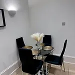 2Bed2Bath Flat London