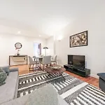 Chic 2 Bed Apartment Near Camden Market Free Wifi By City Stay Aparts London