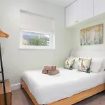 Modern Flat 5 Min To Holland Park!