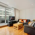 Contemporary Penthouse In Battersea Power Station