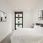 Londwell, Canary Wharf River Thames Balcony Penthouse