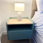 Luxury Studio With Super Fast Wifi Gated Development