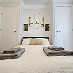 Trendy One Bedroom Apartment