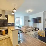 Trendy One Bedroom Apartment