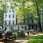 Modern Flat In Mayfair