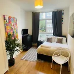Cosy Apartment 5 Mins From Portobello Road Market - Notting Hill Gate
