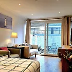 Charming Central London 4 Bedroom Duplex With Private Entrance