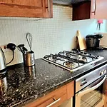 Charming Central London 4 Bedroom Duplex With Private Entrance