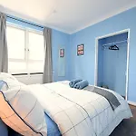 3 Bed Flat In King\'S Cross Station - Zone 1