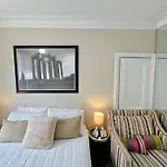 Mansion Apartment In London