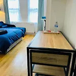 Stunning One Bedroom Studio Flat