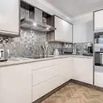 Edgware Road\'S Court
