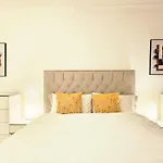 Stylish 2 Bedroom Apartment Paddington Hyde Park