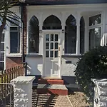 Brookview Guest House