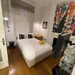 2 Bedroom Luxury Flat In South Kensington