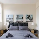 4 Bed Penthouse In Shoreditch