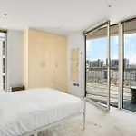 Panoramic London 3-Bed City Oasis