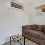 Cozy 3-Bed House Near Lcy & Excel Ideal For Groups & Families