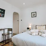 The Gloucester Studio In Paddington
