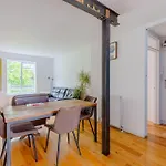 Chic 1Bd Loft-Style Flat Heart Of North London