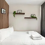 Chic One Bed City Flat