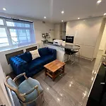 Lovely Chelsea Entire Apartment London City