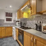 Grove Retreat 1 Bed Steps From Ladbroke Station