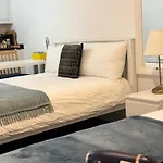Euston Station Central Apartment 106